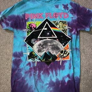 Tie-dye Pink Floyd t-shirt